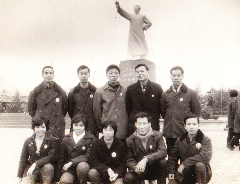 將青春獻給製衣業